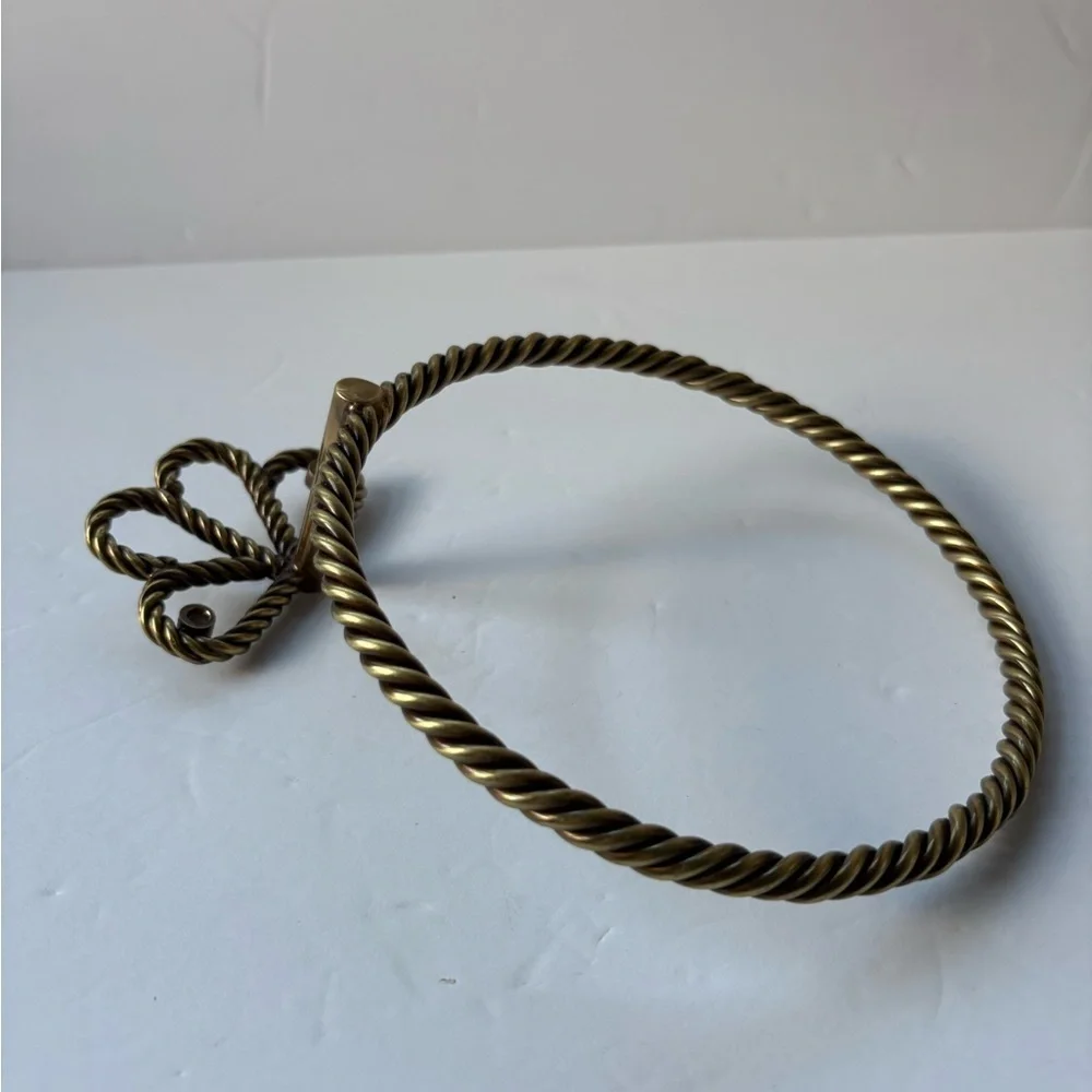 NWOT Anthropologie Francis Towel Ring